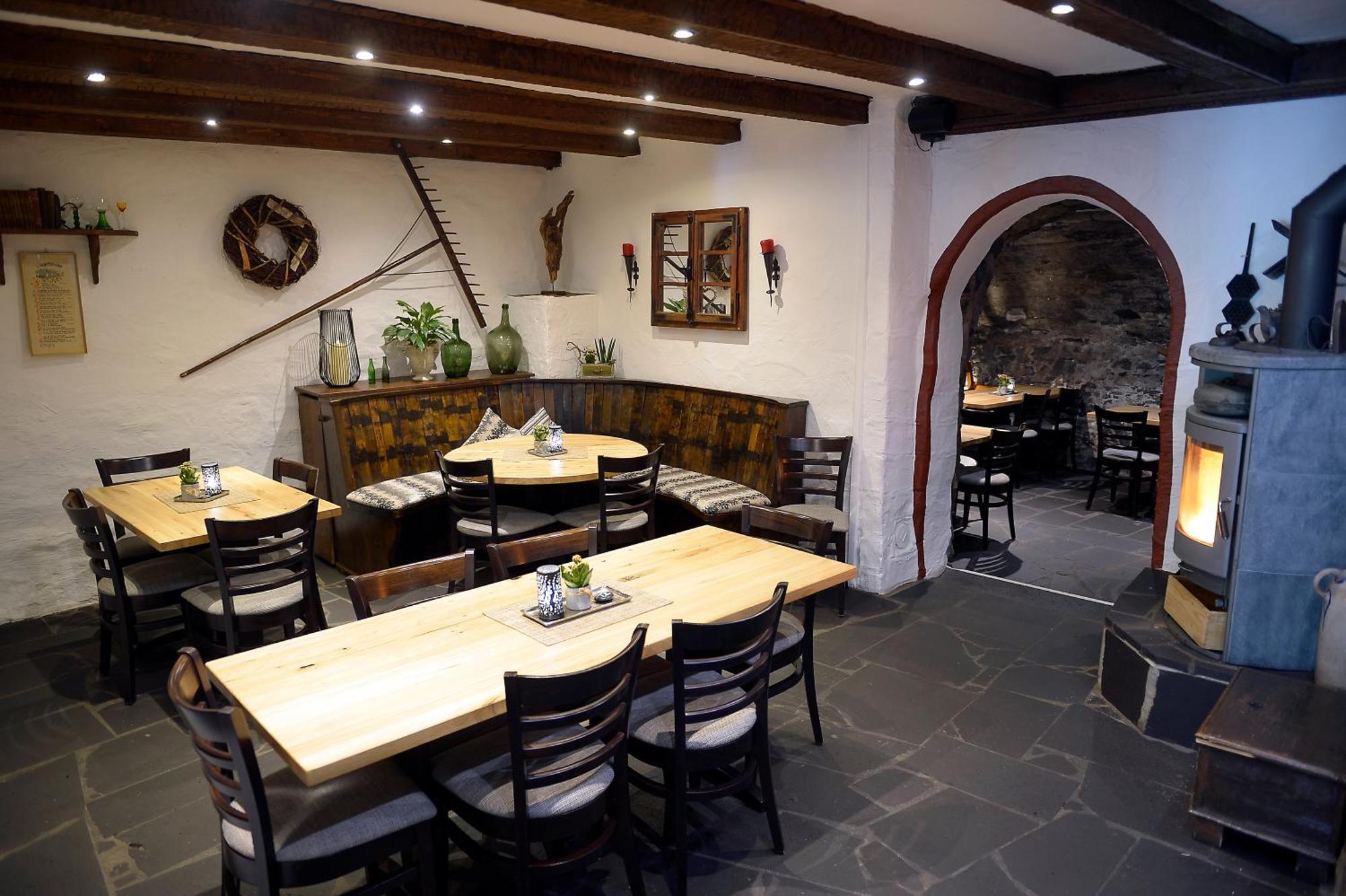 Wein- Und Gaestehaus M. Bai Mesenich Εξωτερικό φωτογραφία